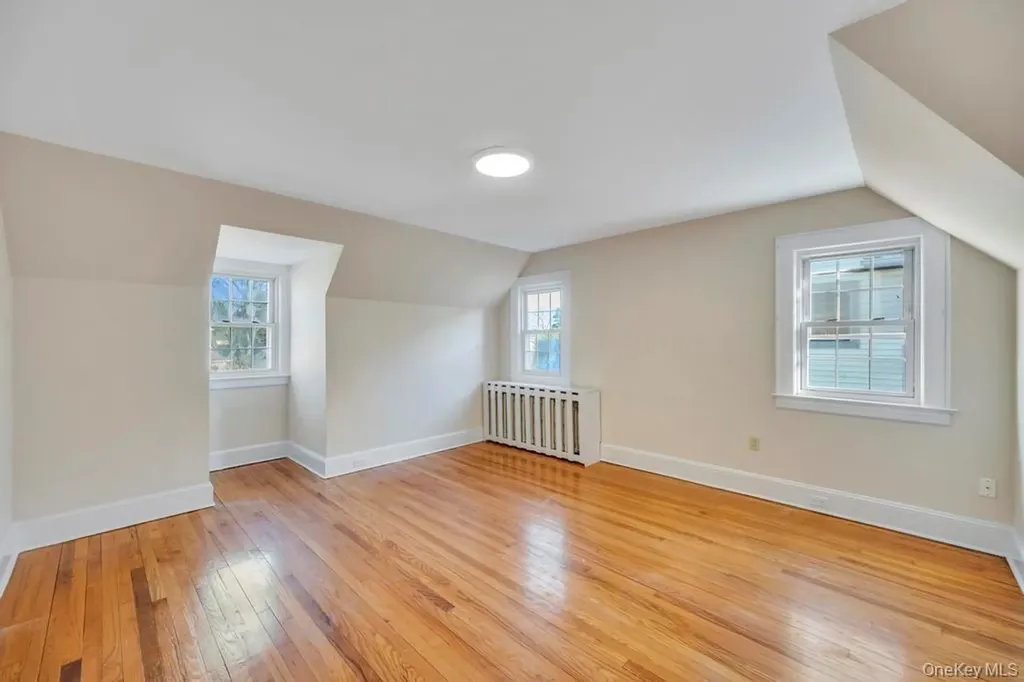 345 Plainfield Street Westbury NY 11590