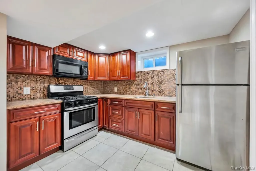 345 Plainfield Street Westbury NY 11590