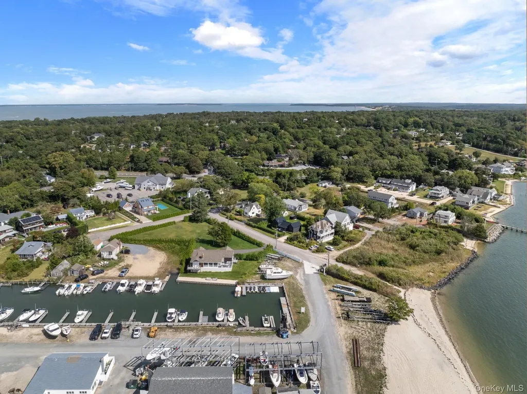 10 Sagamore Road Hampton Bays NY 11946