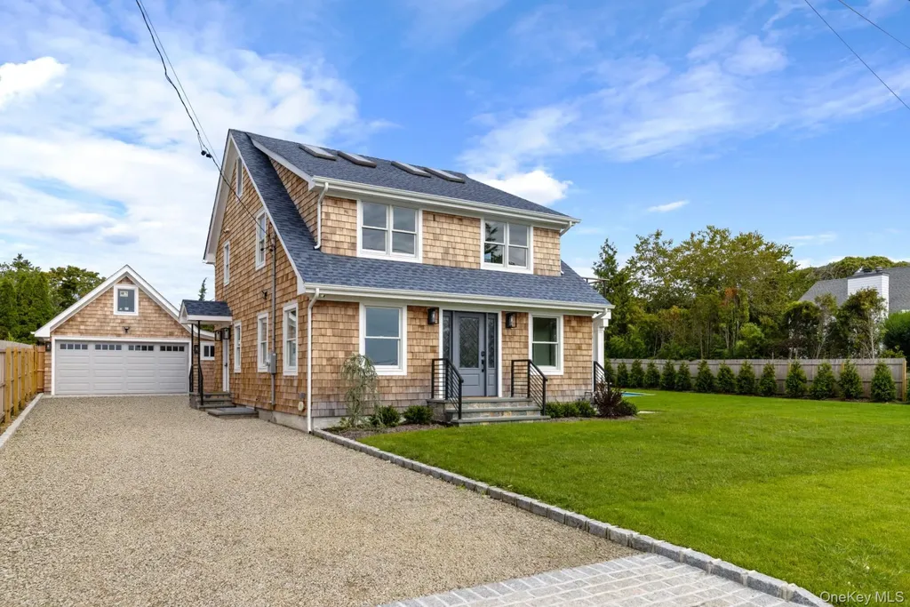 10 Sagamore Road Hampton Bays NY 11946