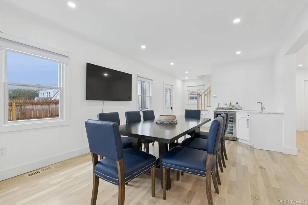 10 Sagamore Road Hampton Bays NY 11946