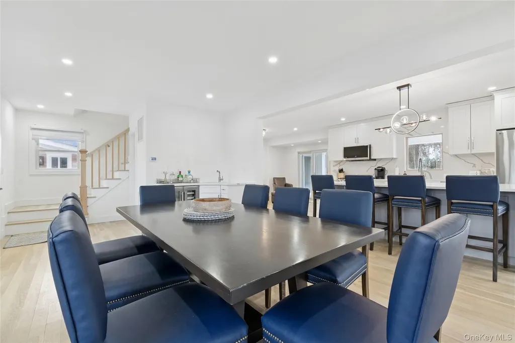 10 Sagamore Road Hampton Bays NY 11946