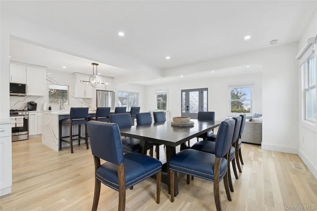 10 Sagamore Road Hampton Bays NY 11946