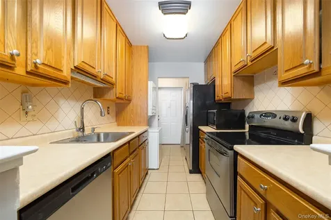 10 Skyline Drive Fishkill NY 12524