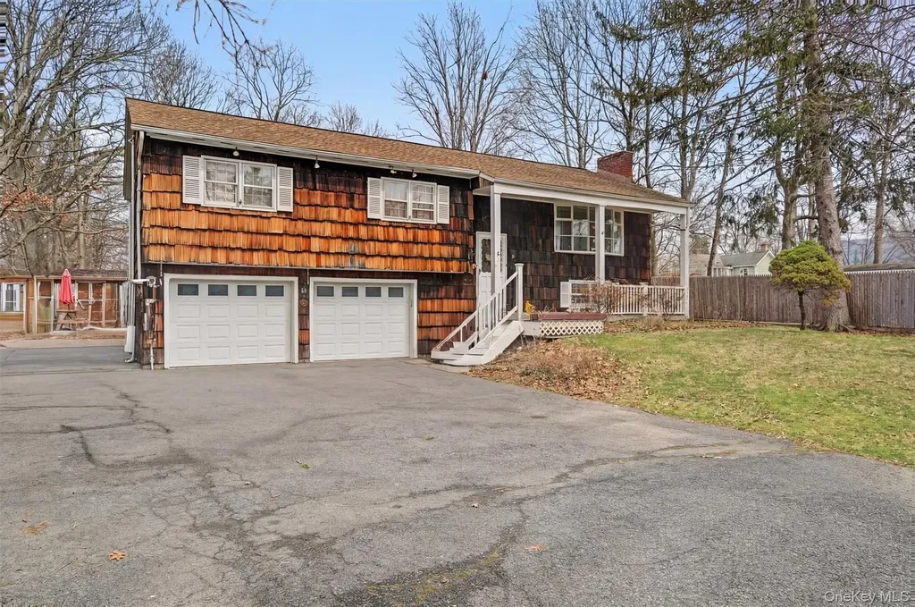 10 Cedar Lane Cornwall NY 12518