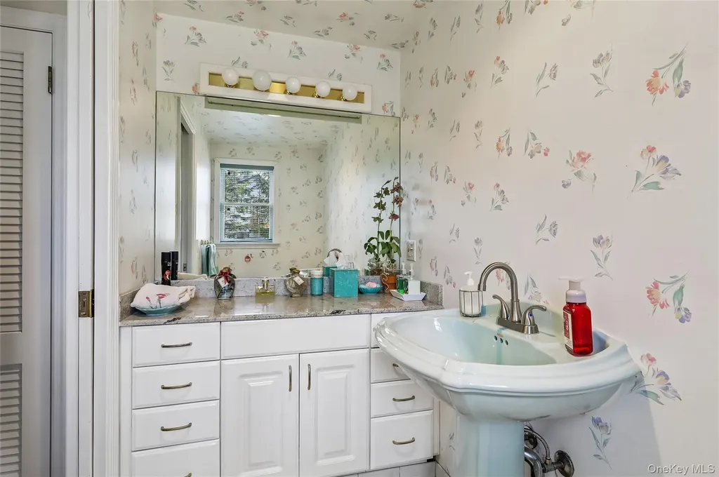 2 Barbara Lane Monsey NY 10952