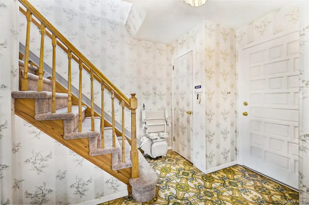 2 Barbara Lane Monsey NY 10952