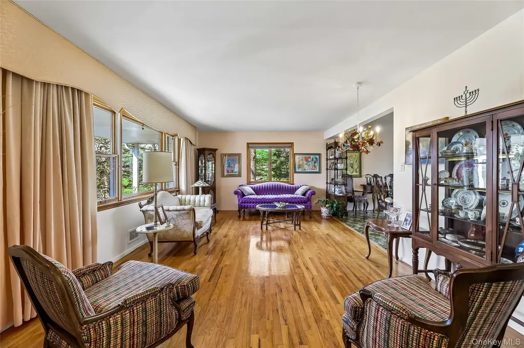 2 Barbara Lane Monsey NY 10952