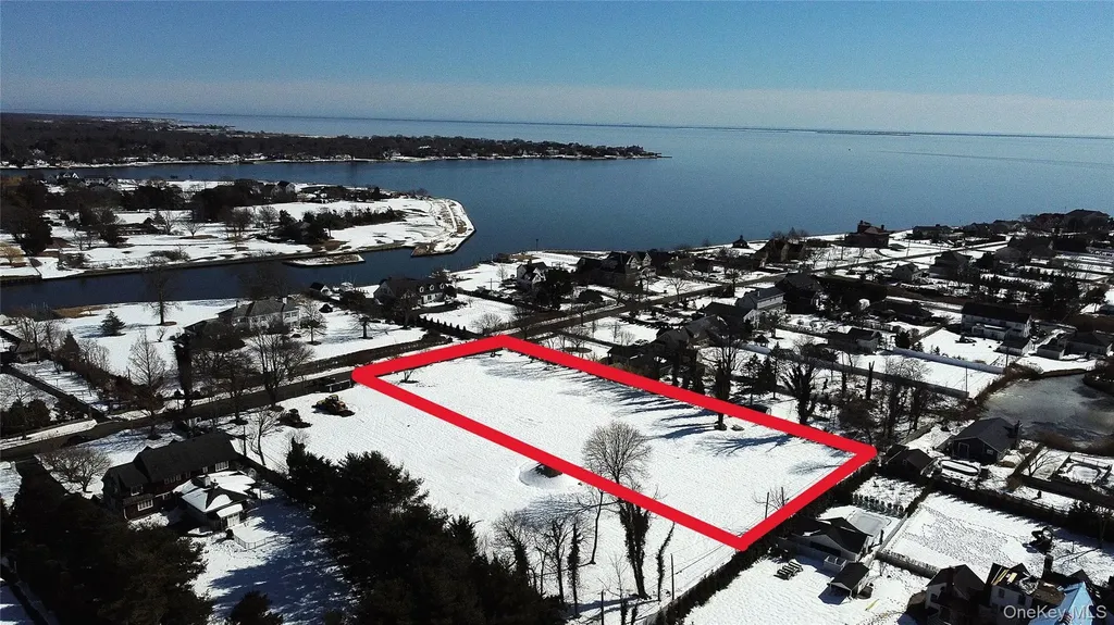 100A Awixa Avenue Bay Shore NY 11706
