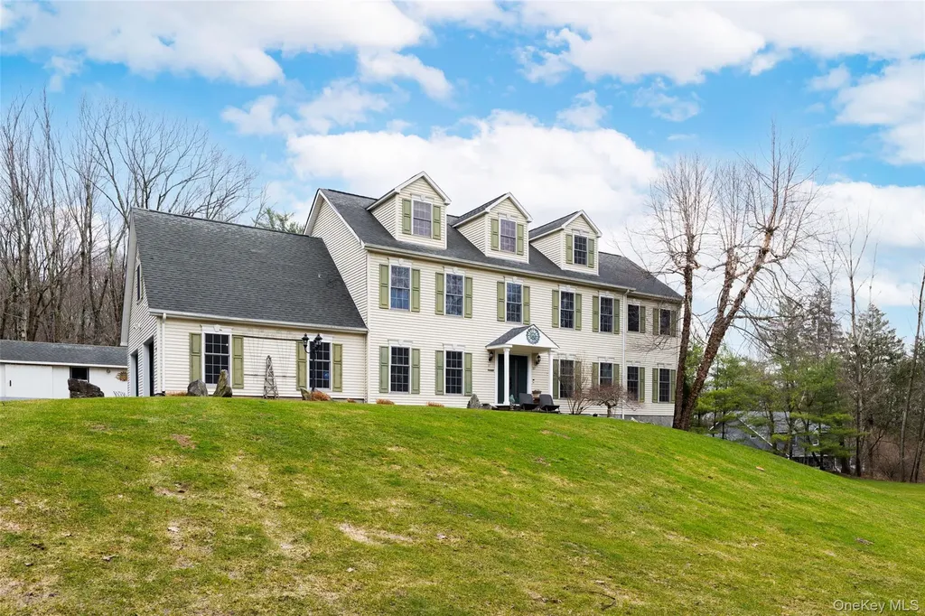 37 Sheryl Lane Mahopac NY 10541