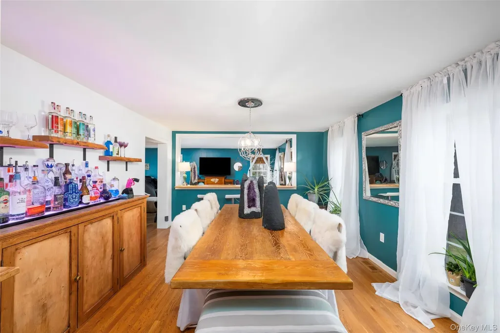 37 Sheryl Lane Mahopac NY 10541