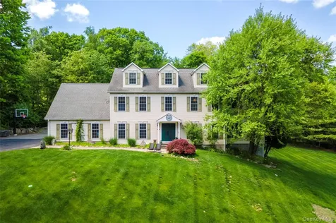 37 Sheryl Lane Mahopac NY 10541
