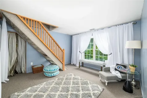 37 Sheryl Lane Mahopac NY 10541