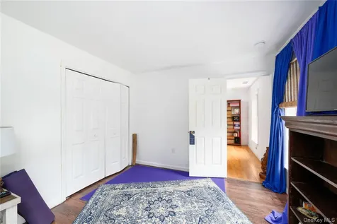 37 Sheryl Lane Mahopac NY 10541