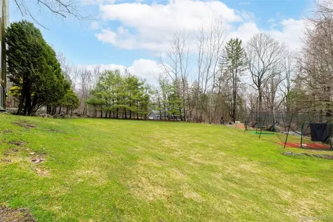 37 Sheryl Lane Mahopac NY 10541