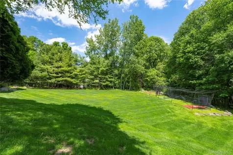 37 Sheryl Lane Mahopac NY 10541