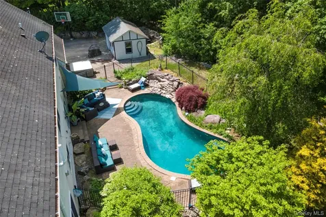 37 Sheryl Lane Mahopac NY 10541