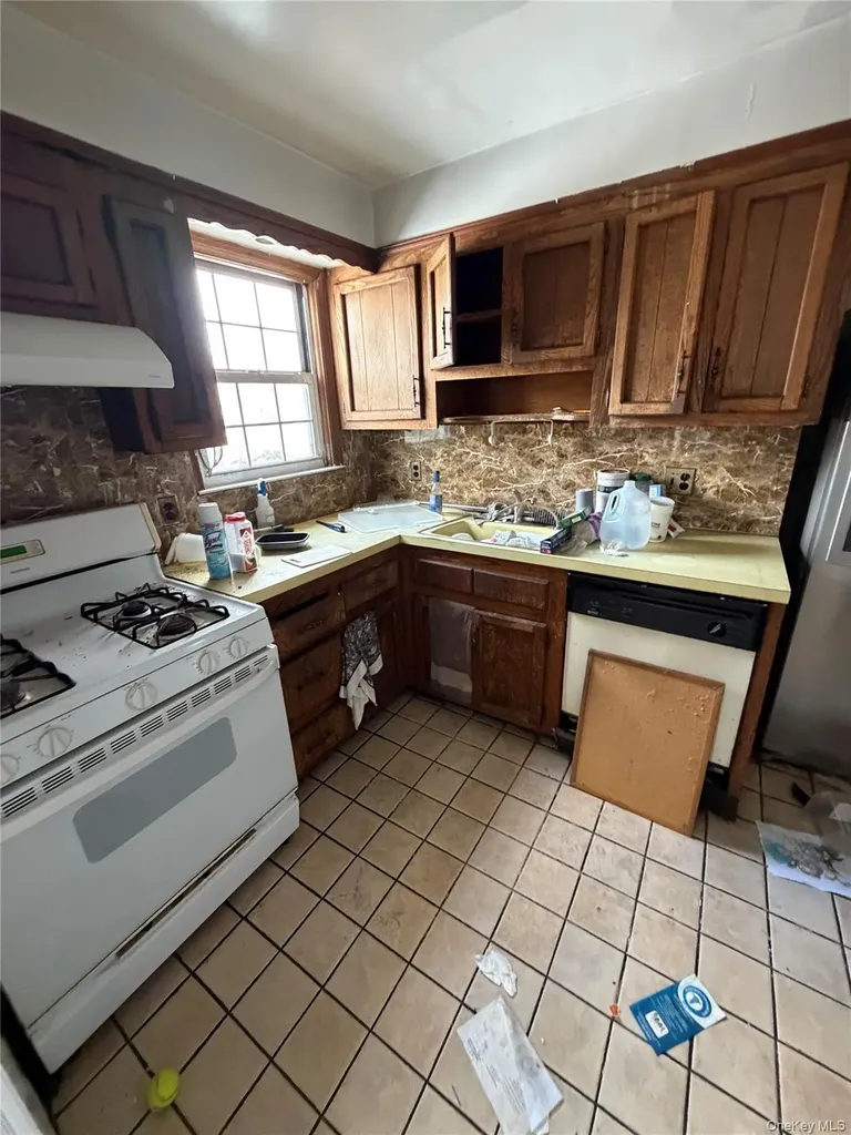 140 Grant Avenue White Plains NY 10604