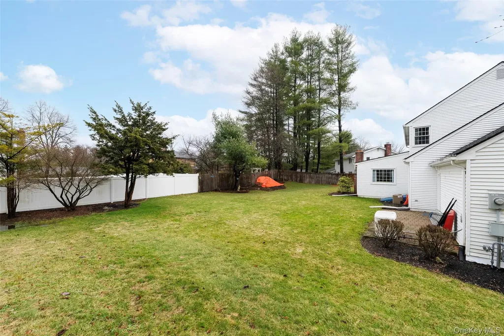 44 Thornwood Drive Poughkeepsie NY 12603