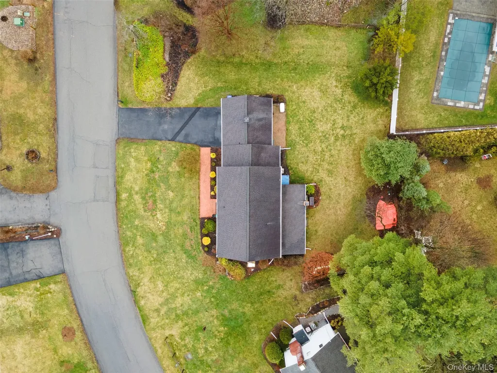 44 Thornwood Drive Poughkeepsie NY 12603