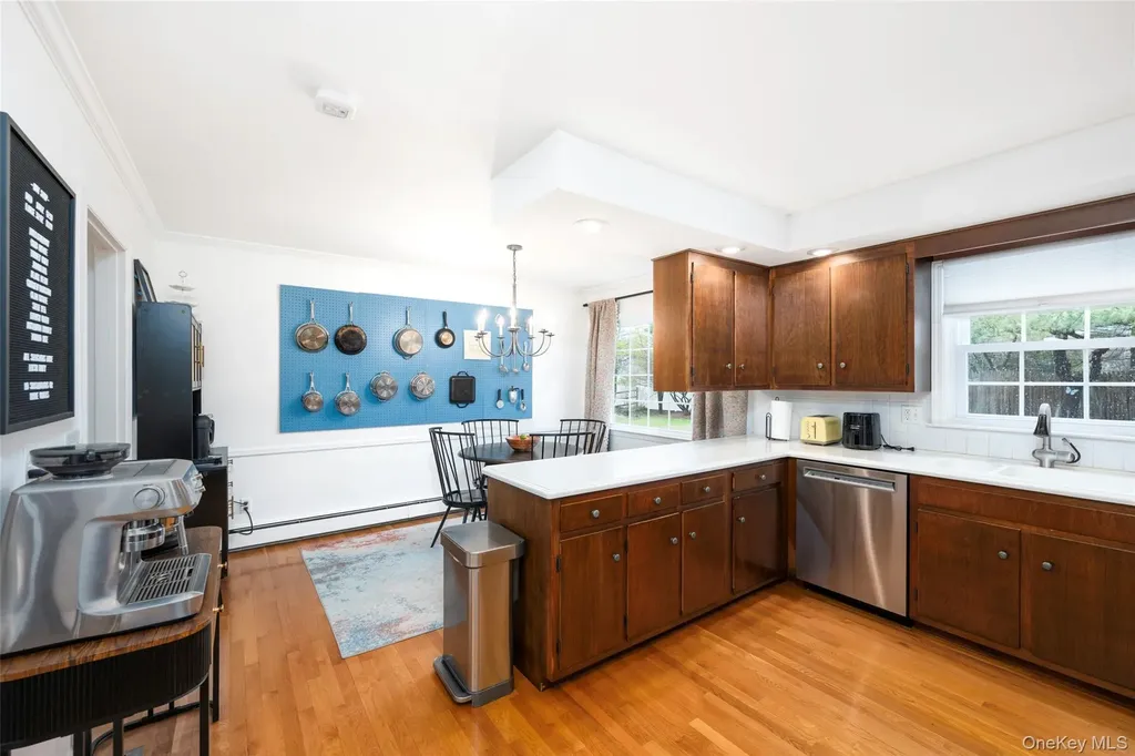 44 Thornwood Drive Poughkeepsie NY 12603