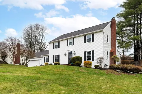 44 Thornwood Drive Poughkeepsie NY 12603