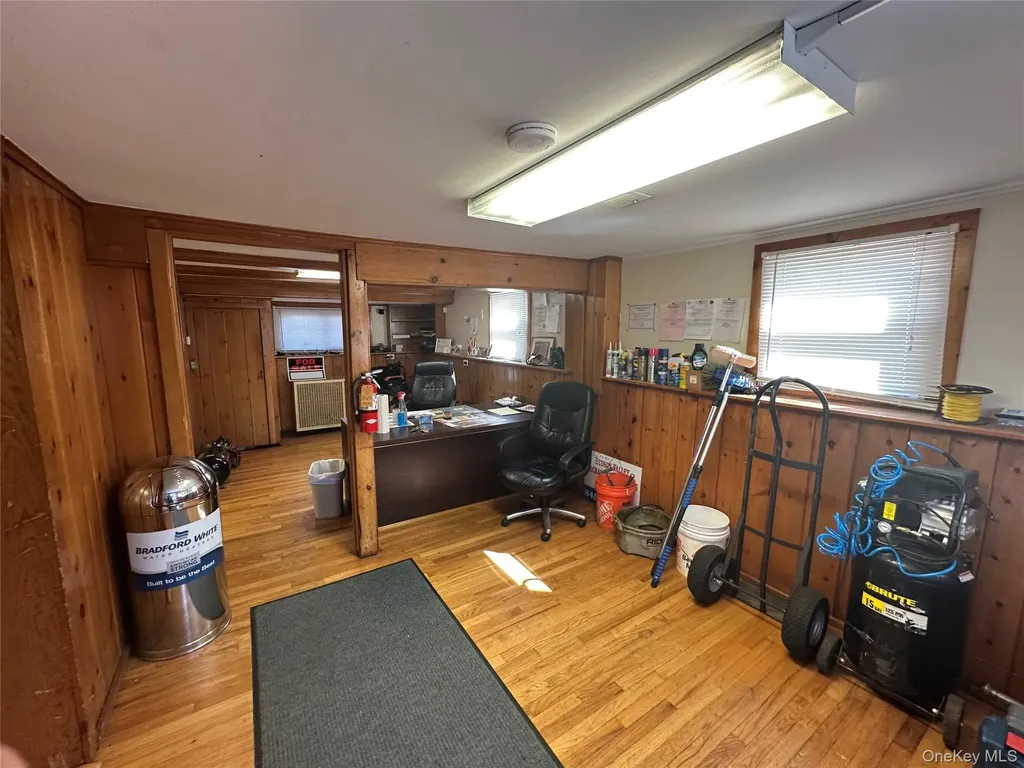 182 N Middletown Road Pearl River NY 10965