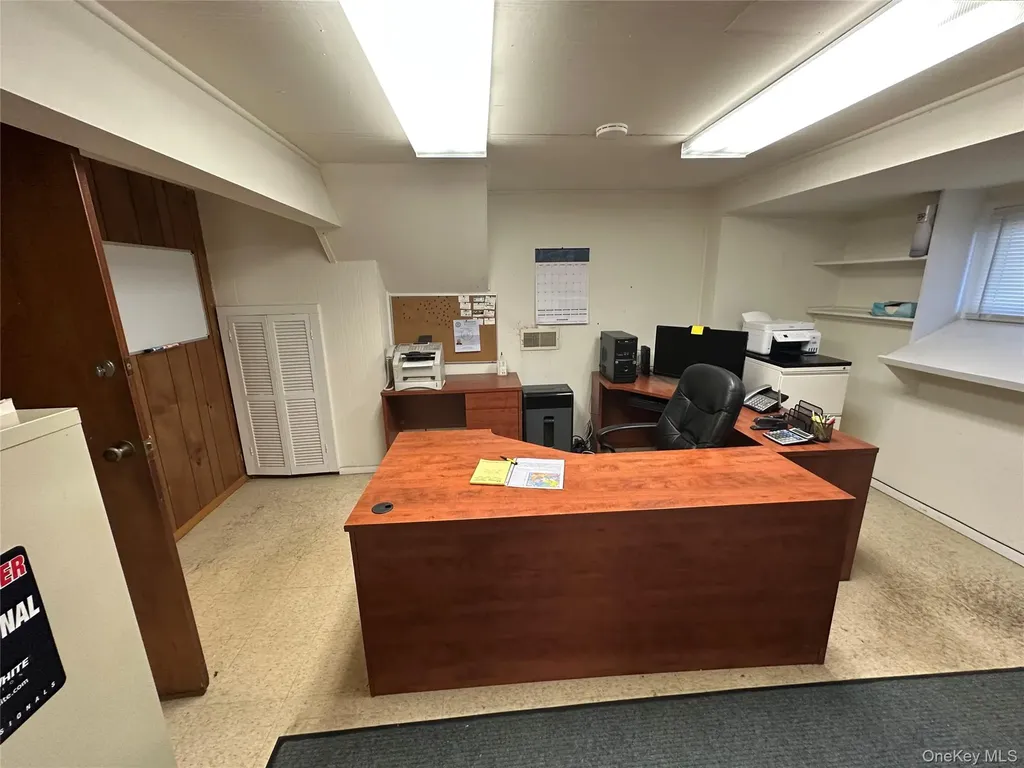 182 N Middletown Road Pearl River NY 10965