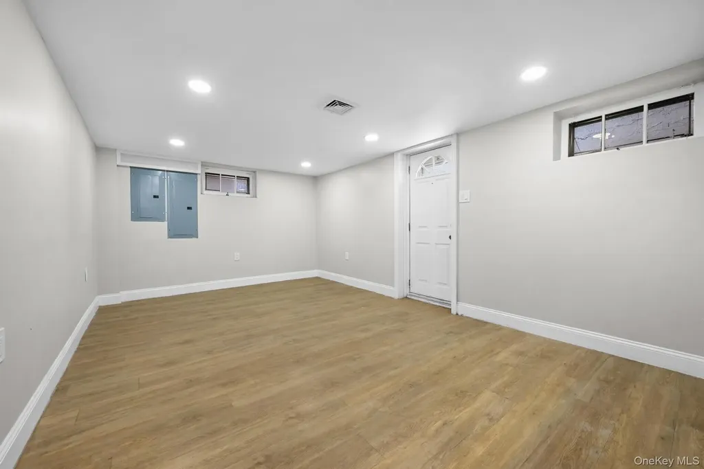 2243 Leighton Road Elmont NY 11003