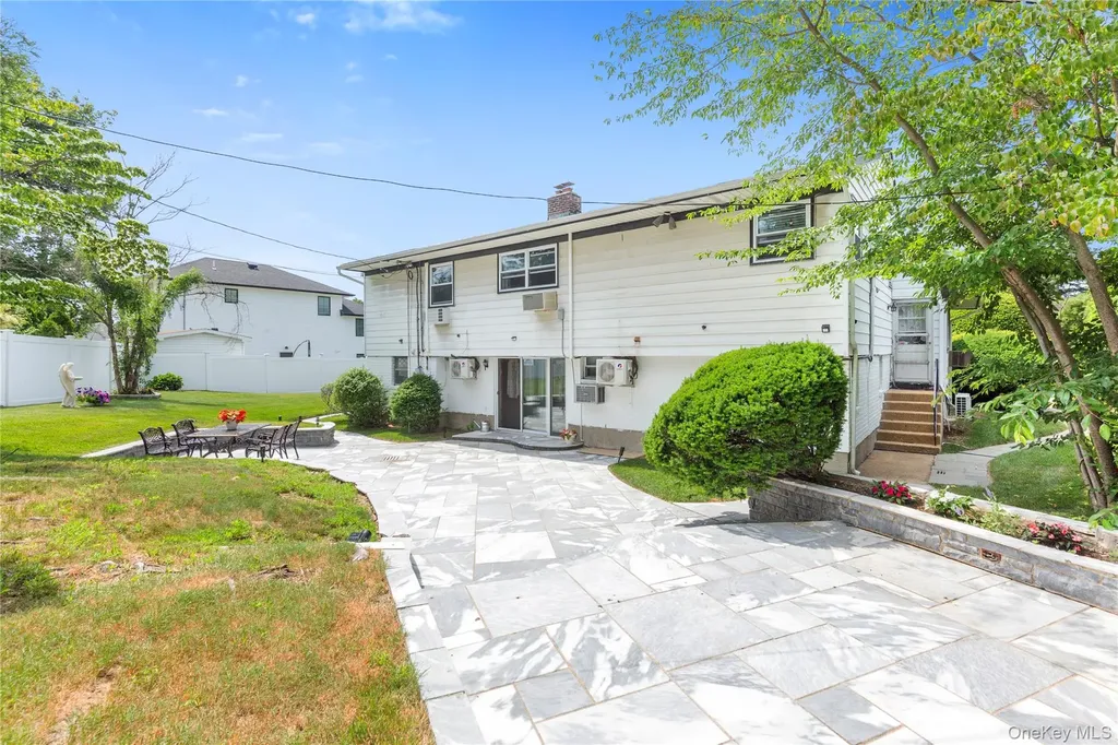 57 Merry Lane Jericho NY 11753