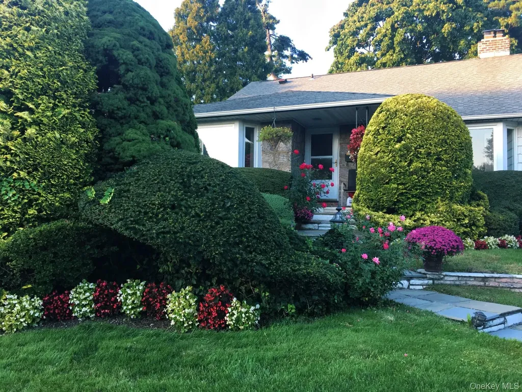 57 Merry Lane Jericho NY 11753