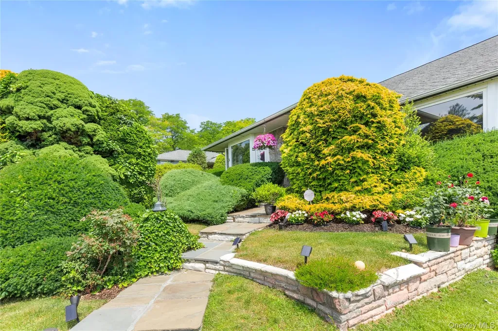 57 Merry Lane Jericho NY 11753