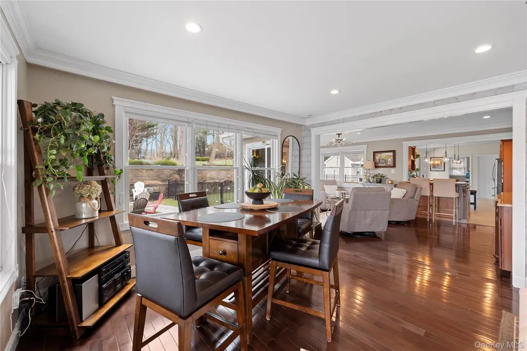 29 Dyke Road Setauket NY 11733
