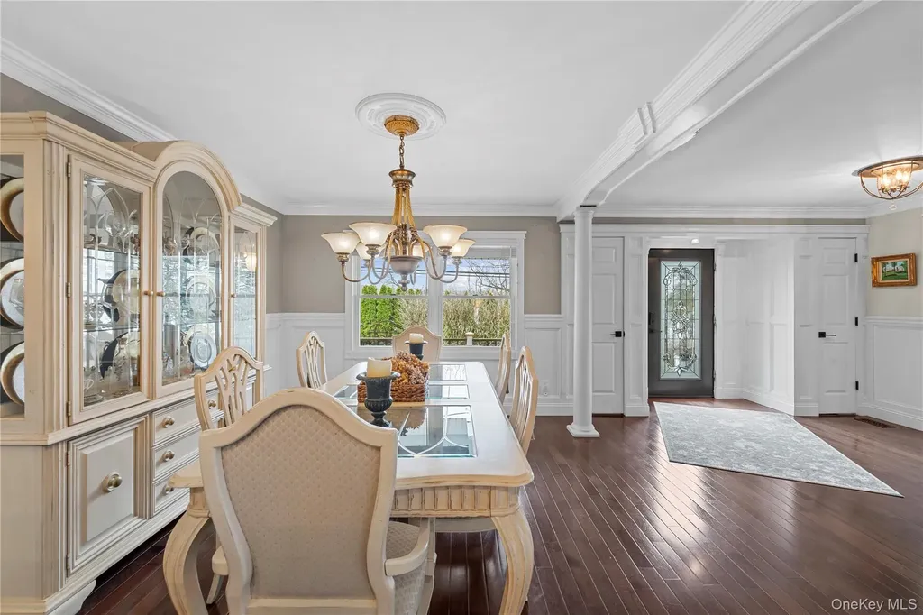 29 Dyke Road Setauket NY 11733