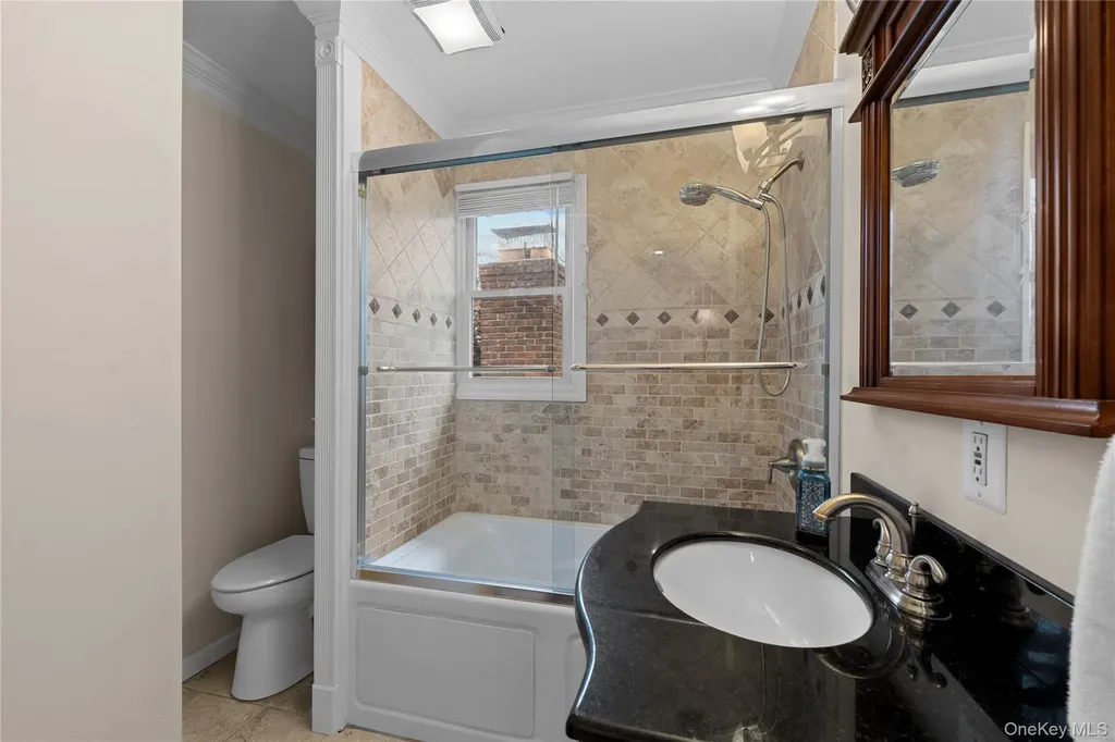 29 Dyke Road Setauket NY 11733