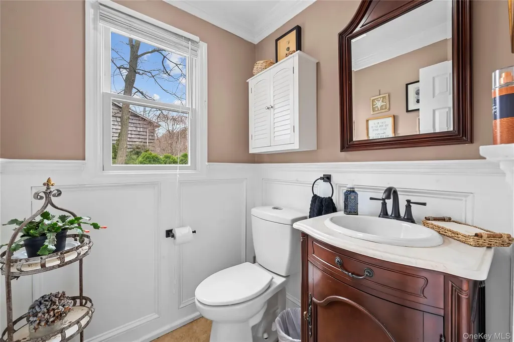 29 Dyke Road Setauket NY 11733