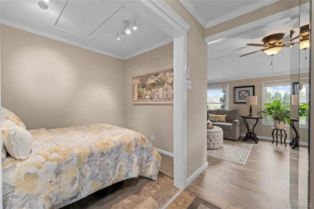 29 Dyke Road Setauket NY 11733