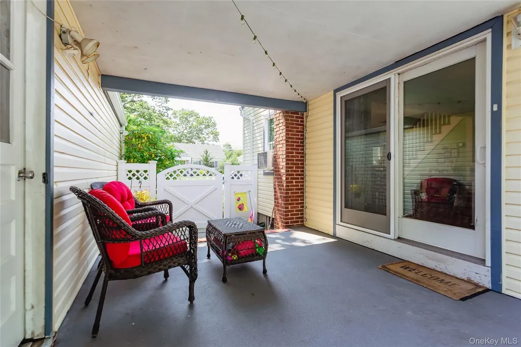 77 N Summit Avenue Patchogue NY 11772