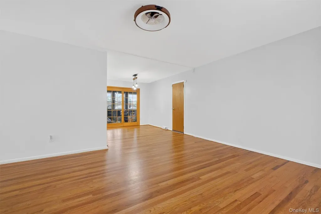 18 Cardinal Drive Poughkeepsie NY 12601