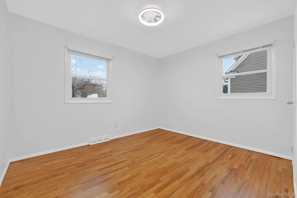 18 Cardinal Drive Poughkeepsie NY 12601