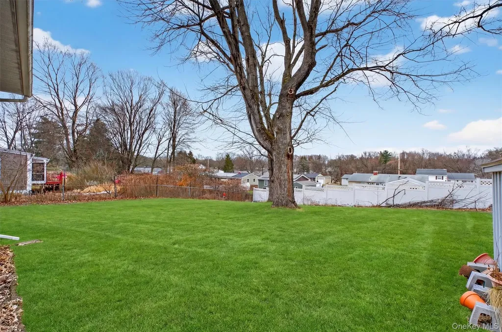 18 Cardinal Drive Poughkeepsie NY 12601