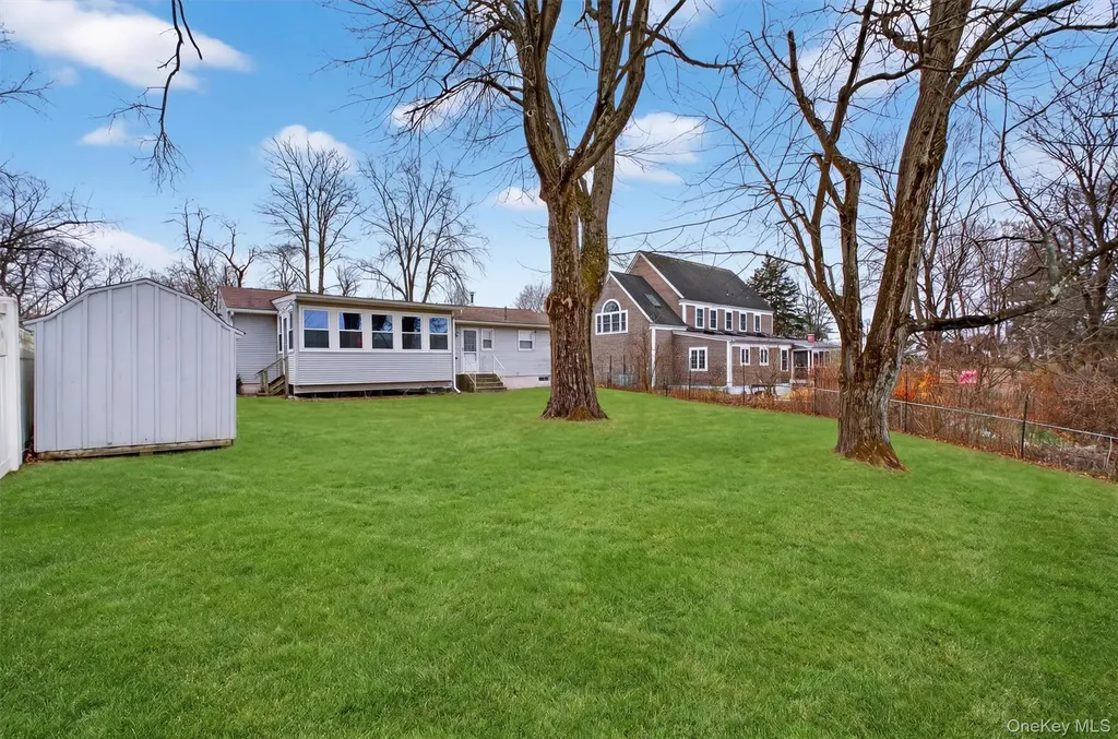 18 Cardinal Drive Poughkeepsie NY 12601