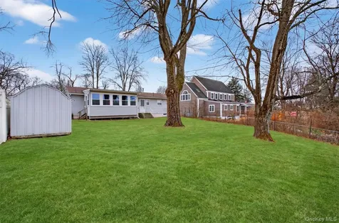 18 Cardinal Drive Poughkeepsie NY 12601