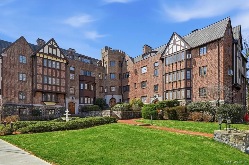 6 Davis Avenue Rye NY 10580