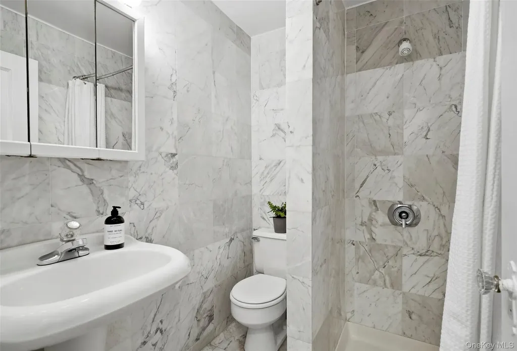 6 Davis Avenue Rye NY 10580