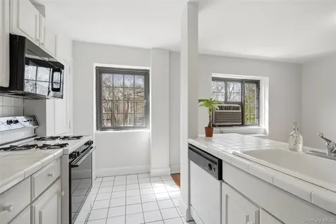 6 Davis Avenue Rye NY 10580