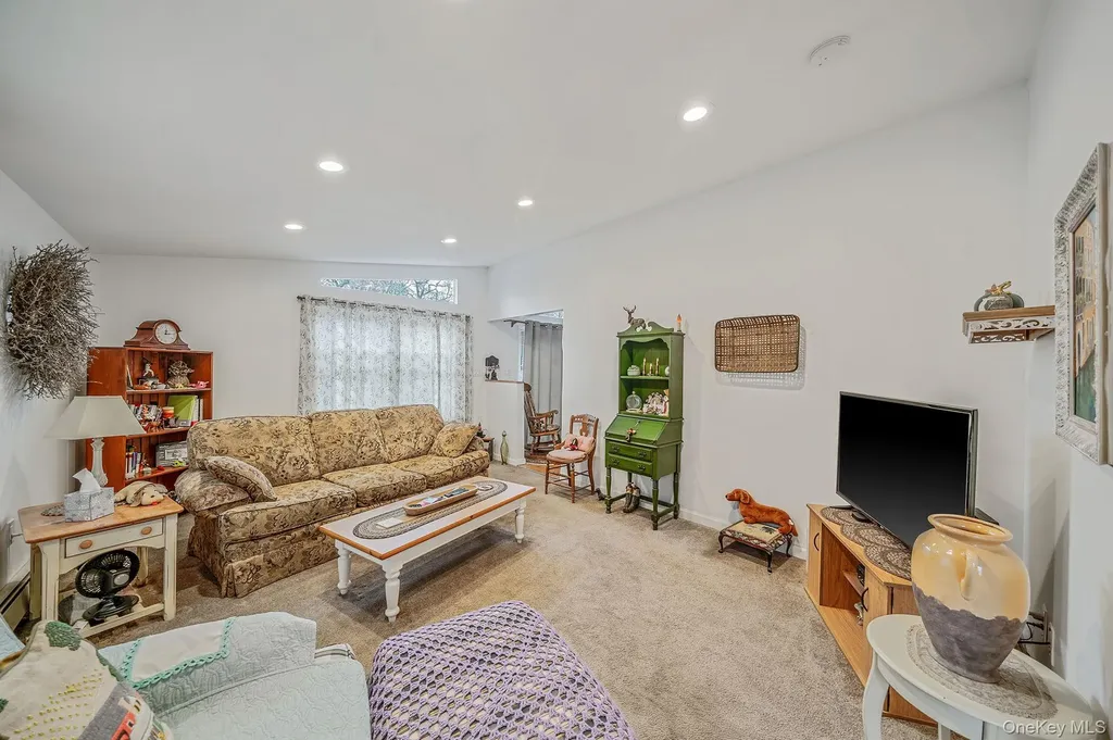 111 Friendship Drive Rocky Point NY 11778