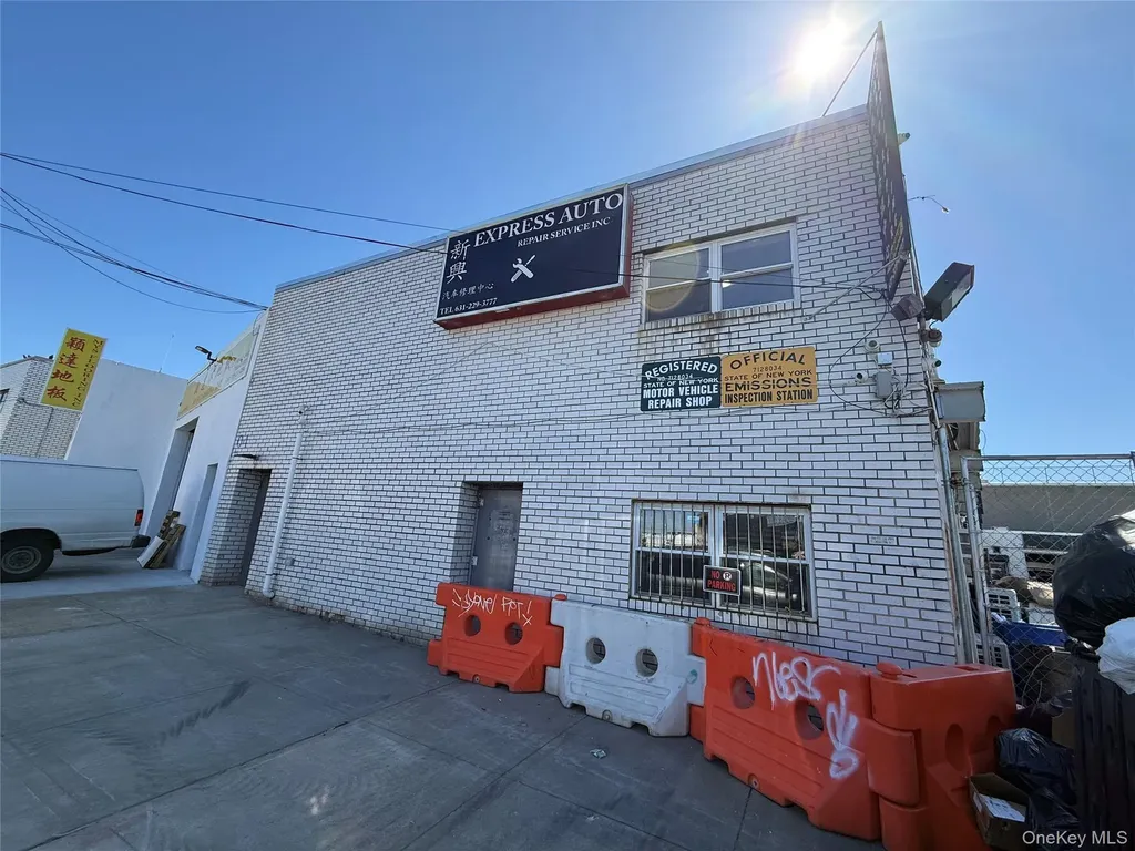 134-02 33rd Avenue Flushing NY 11354