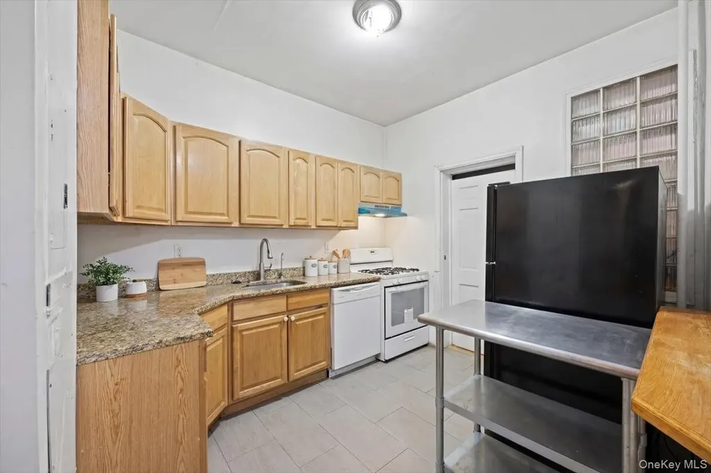 94 Elliott Avenue Yonkers NY 10705