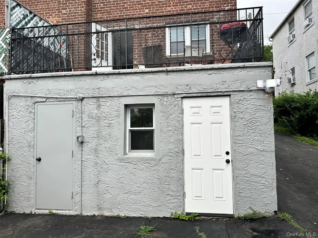 216 First Street Yonkers NY 10704